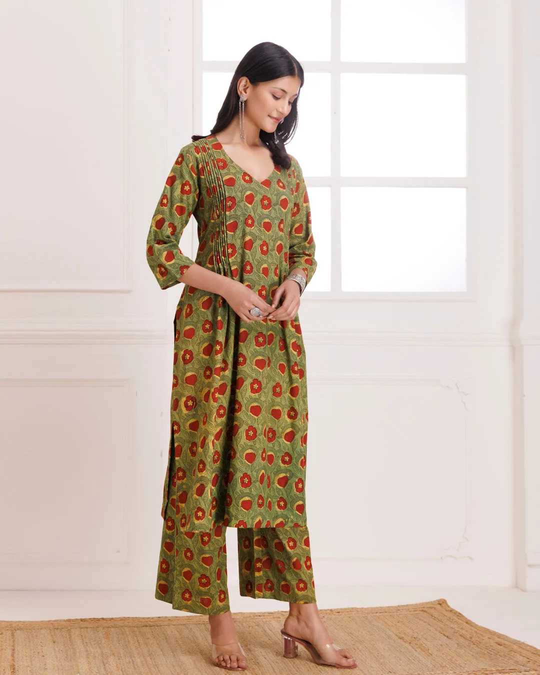 Green & Red Bagru Hand Block Printed Cotton Pintucks Kurta Pant