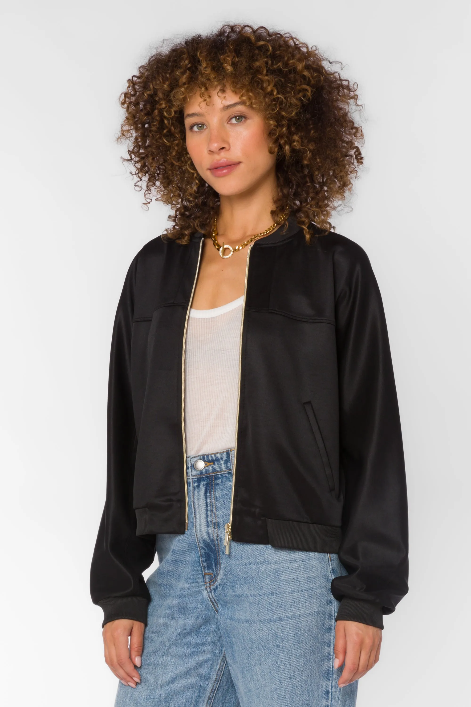 Lusha Black Jacket