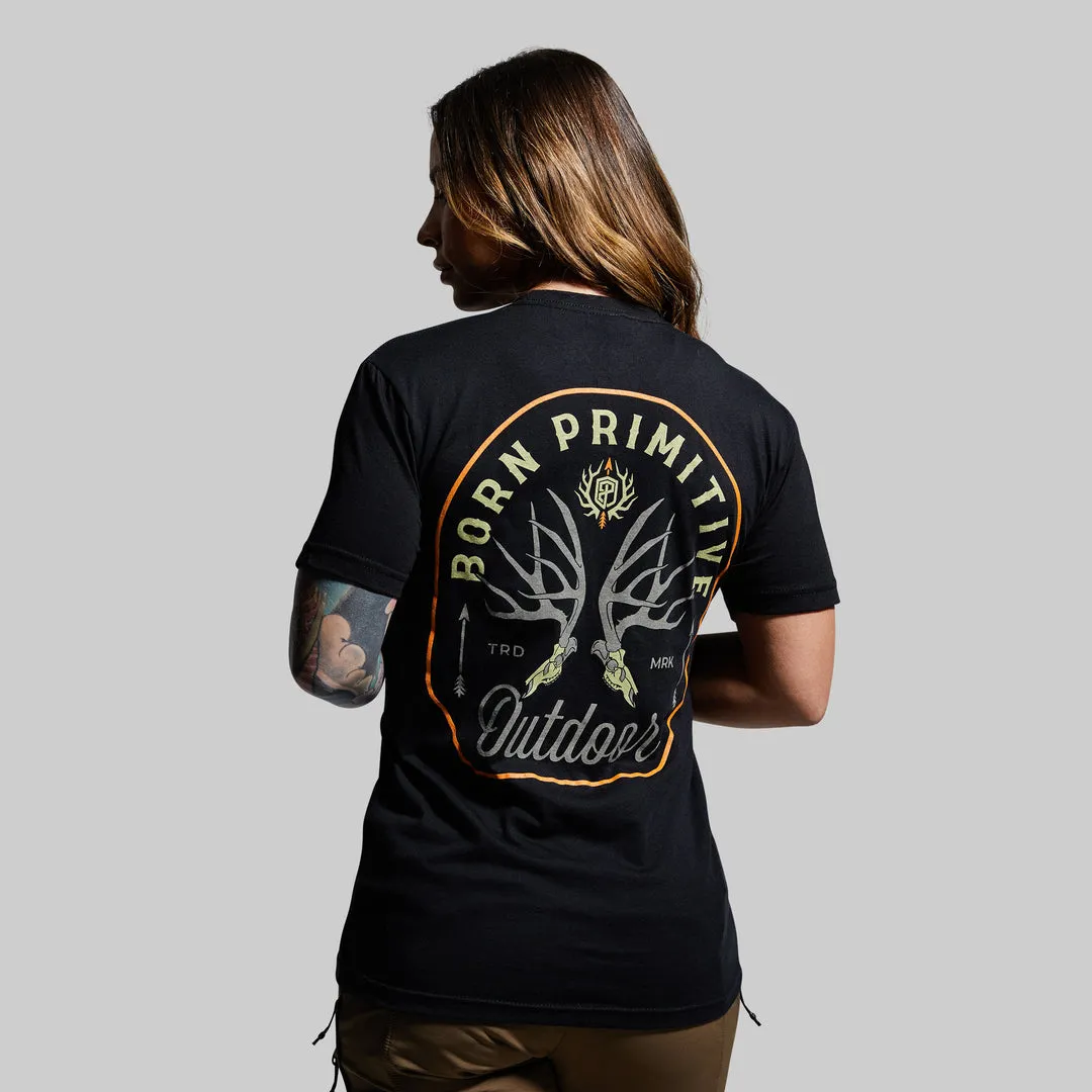 Outdoor Mule Deer Badge T-Shirt T-shirt | Black