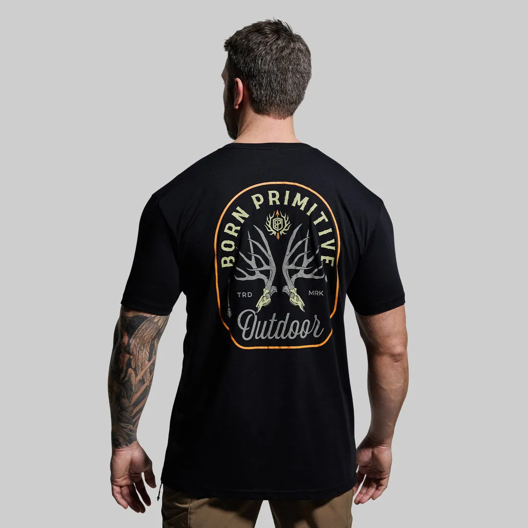 Outdoor Mule Deer Badge T-Shirt T-shirt | Black