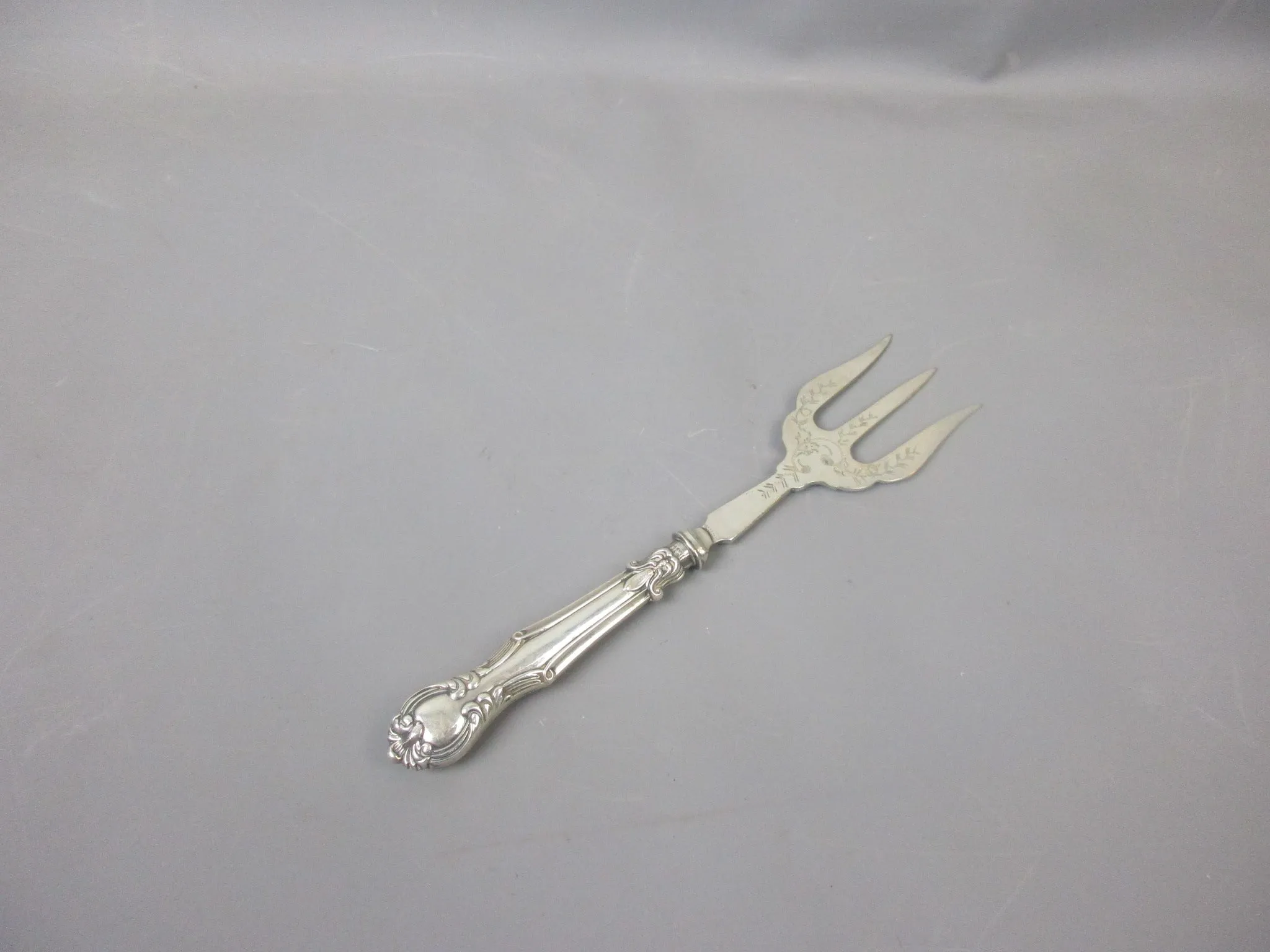 Sterling Silver Bread Fork With Floral Motifs Antique Sheffield 1908 Edwardian