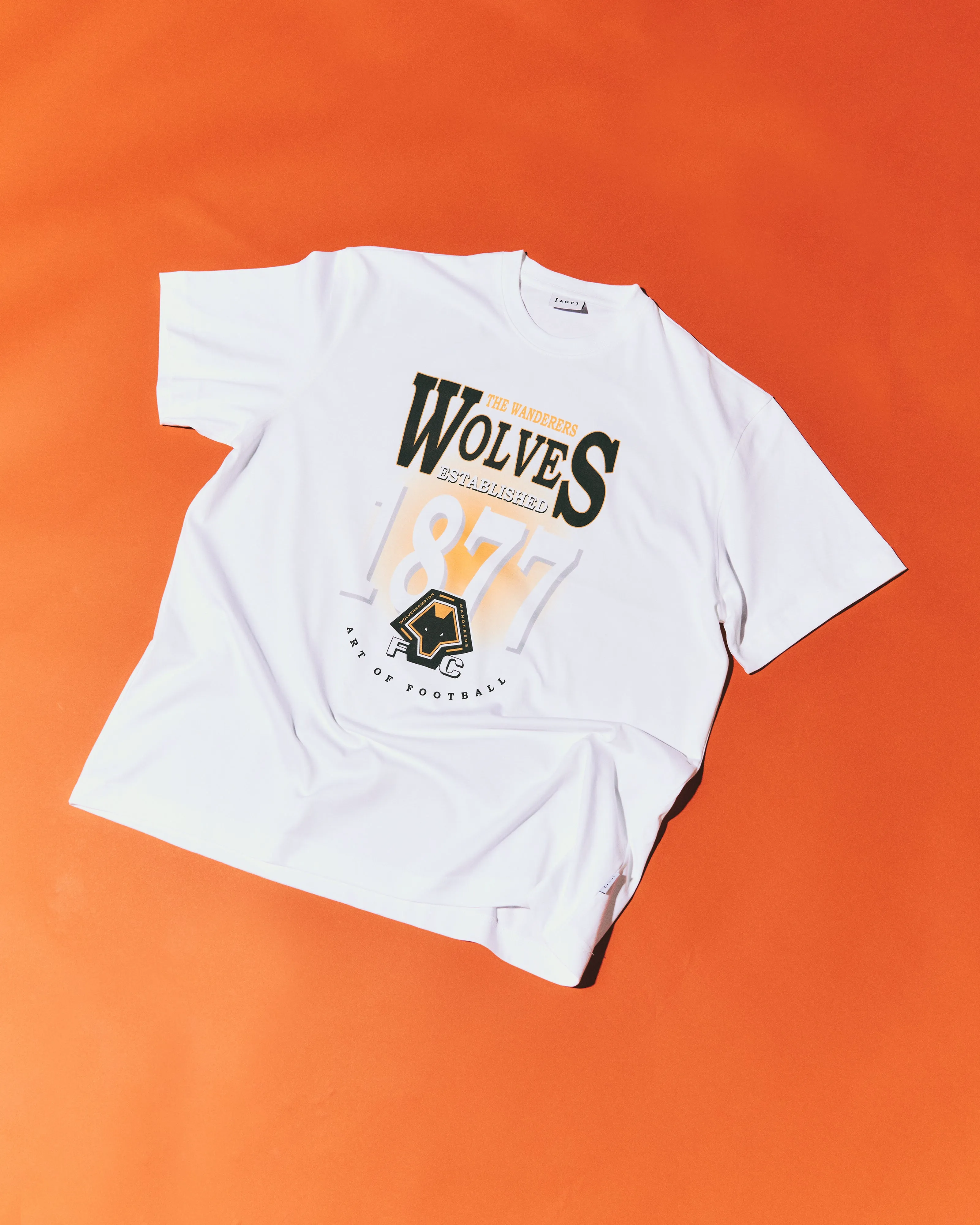 Wolves Retro Graphic Tee